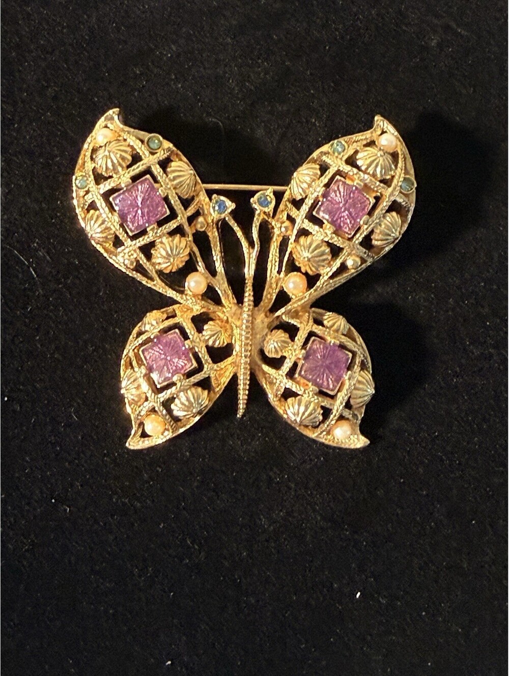 Avon Butterfly Brooch Pin Gold Tone Filigree Purple Elegant Jewelry Stamped